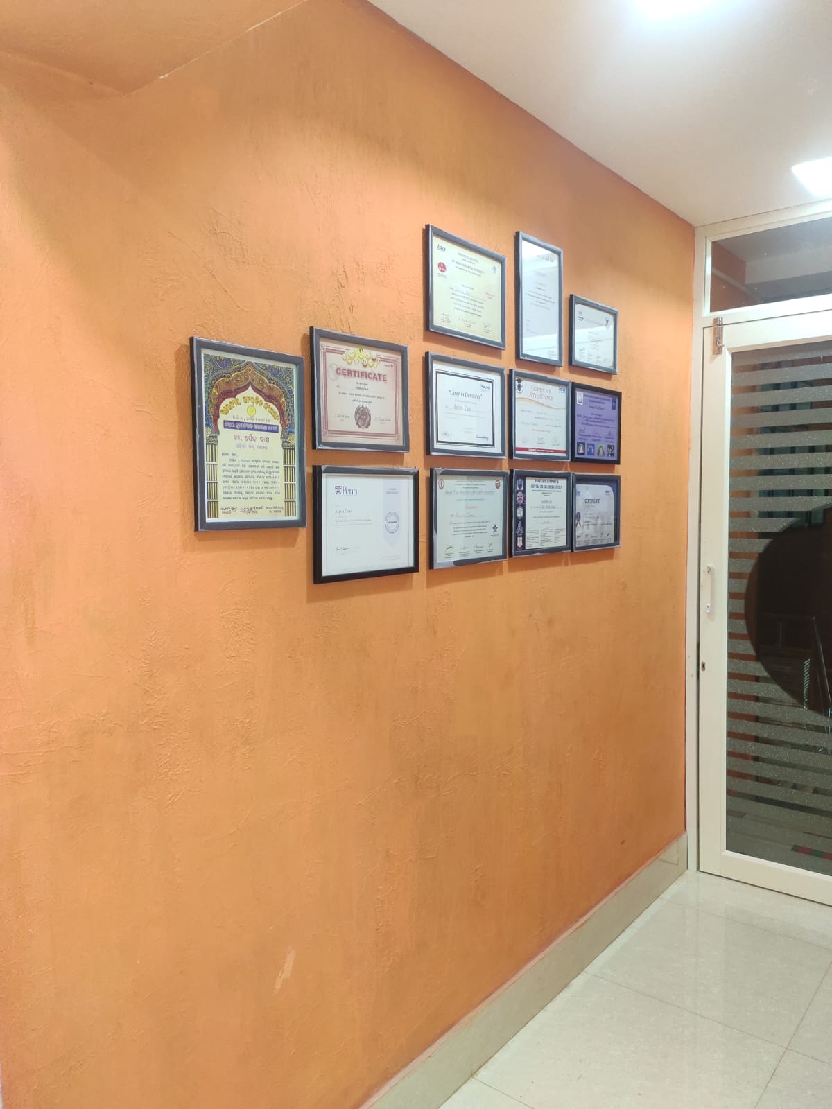 Advanced dental equipment at YourDentist clinic in Bhubaneswar